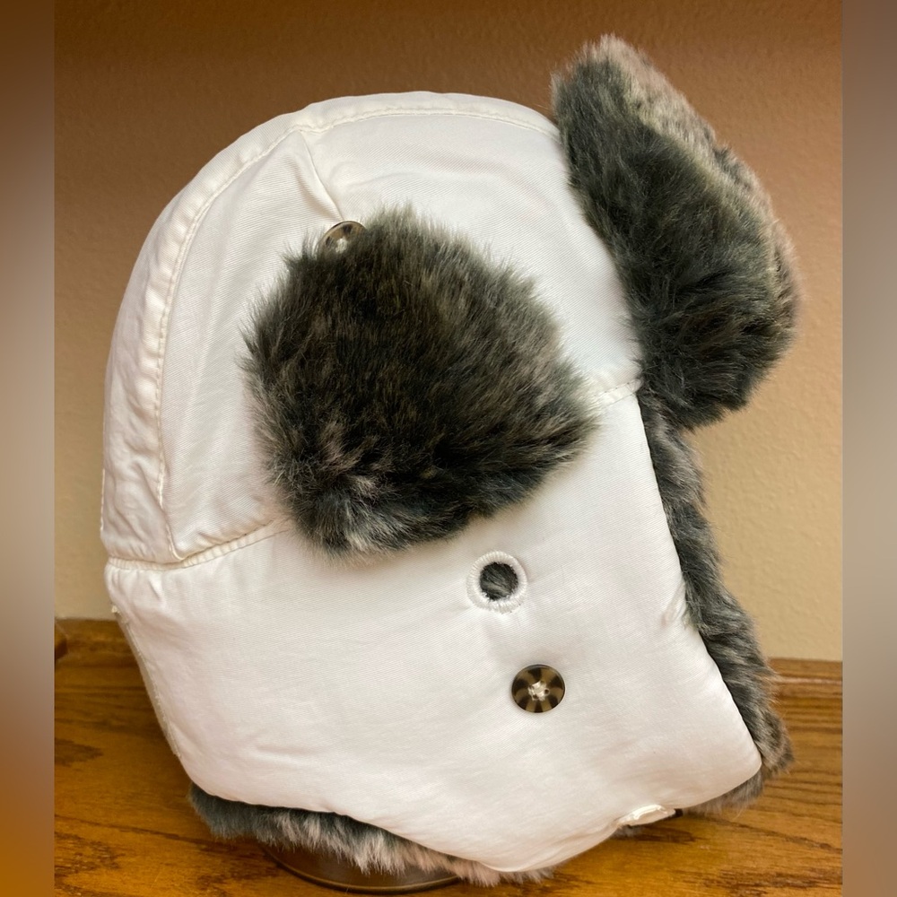 MAD BOMBER Faux Fur Trapper Hat White Gray Sz. MED